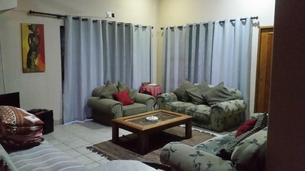 Khaya La Manzi Villa Port Edward Exterior photo